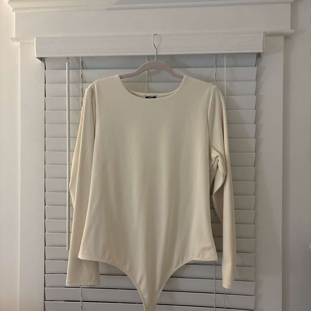 Express Ivory Long Sleeve Bodysuit